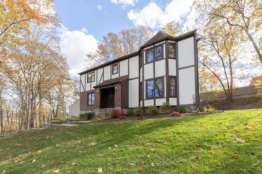 16 Oak Tree Dr, Milford, MA 01757 - Image #2