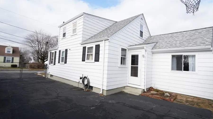 14 Jones Ave, Pawtucket, RI 02861 - Image #3