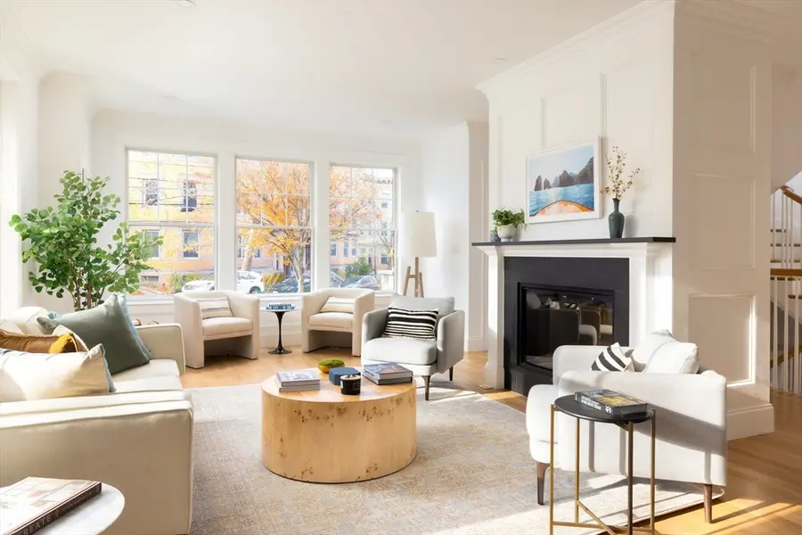 85 Naples Rd, Brookline, MA 02446 - Image #2