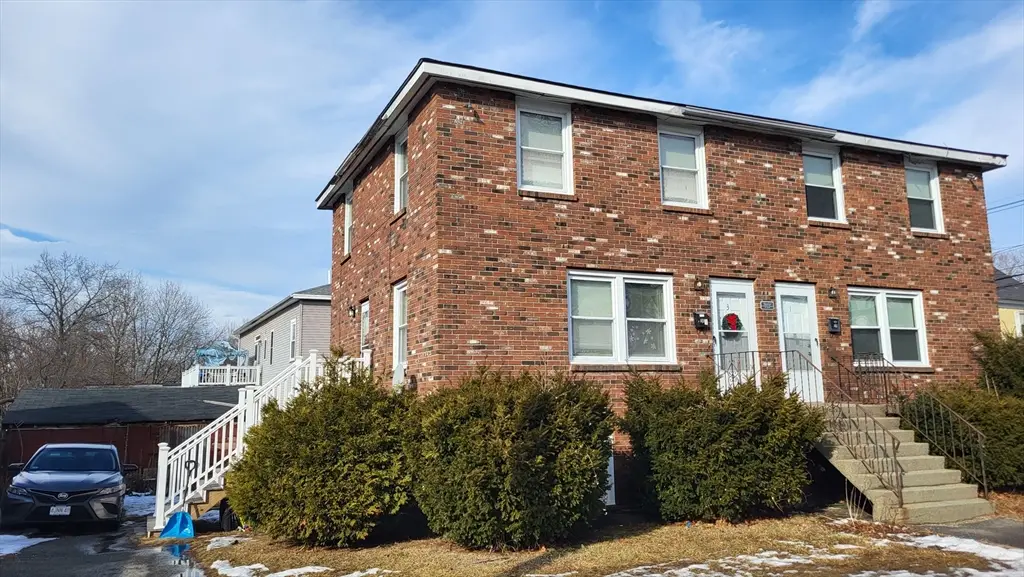 1 Huntoon Avenue, Lowell, MA 01852 - Image #1