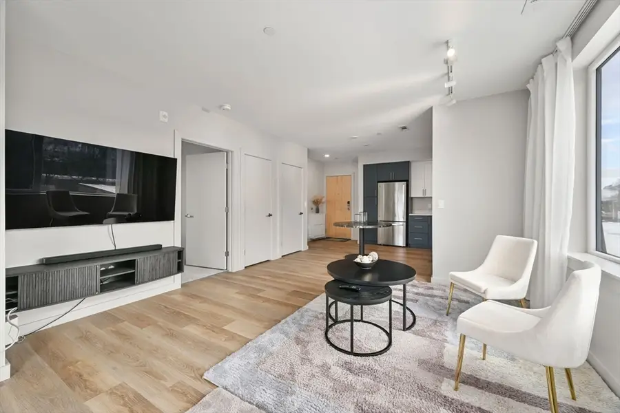 21 Soldiers Field Pl #408, Boston, MA 02135 - Image #3