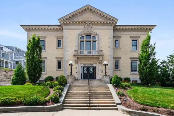 7 Russell Street #303, Plymouth, MA 02360