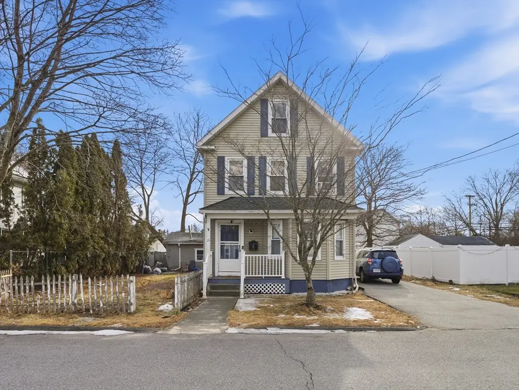 15 Coburn Ave, Dracut, MA 01826 - Image #1