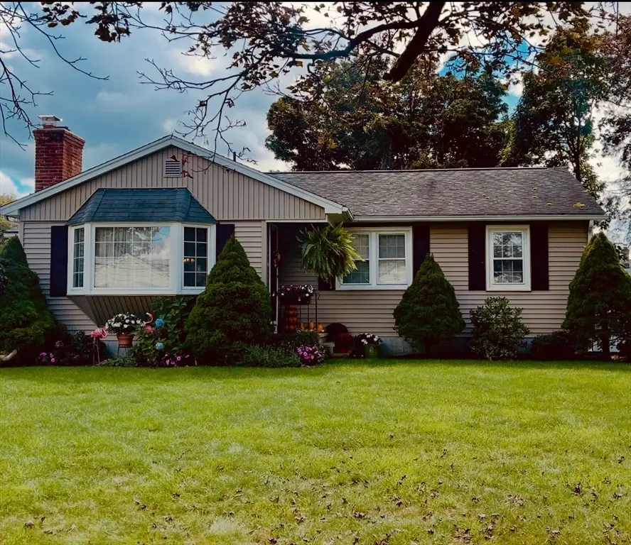 44 Depalma St, Agawam Town, MA 01030 - Image #2