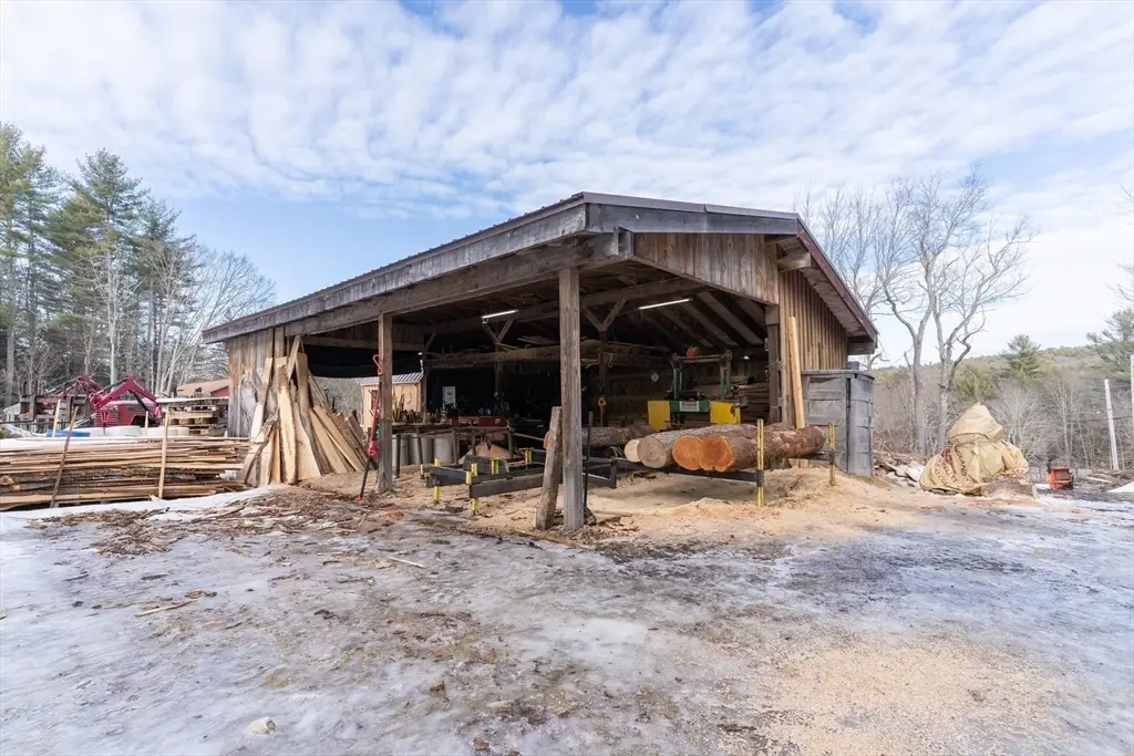 116 B Spencer Rd, Oakham, MA 01068 - Image #1