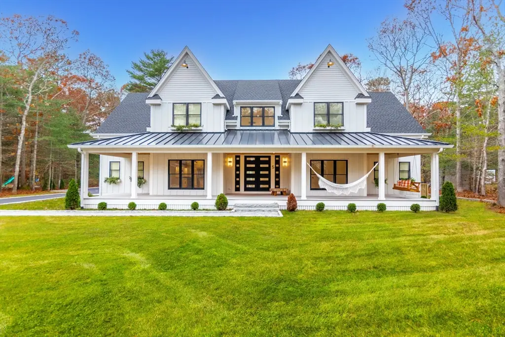 5 Lighthouse Ln, Forestdale, MA 02644 - Image #1