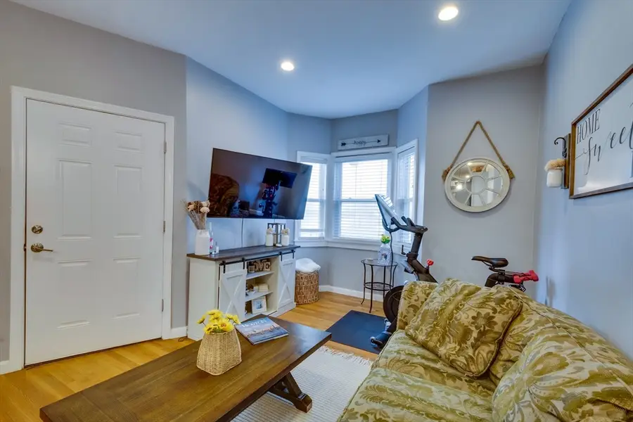 266 Bowen St #1, Boston, MA 02127 - Image #3
