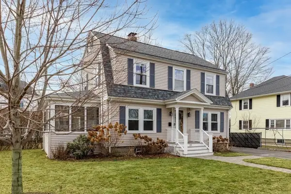 24 Lowell St, Woburn, MA 01801