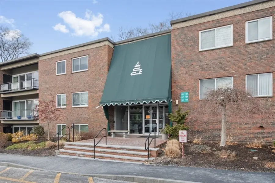 1202 Greendale Ave #133, Needham, MA 02492 - Image #2