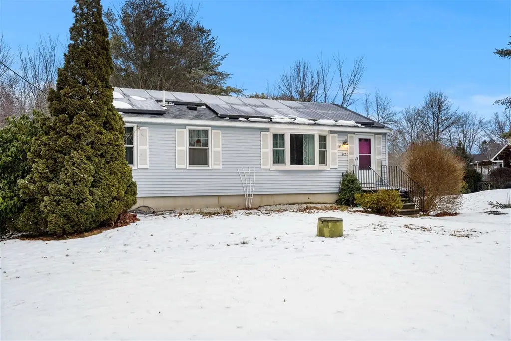 82 Monroe St, Amesbury, MA 01913 - Image #1