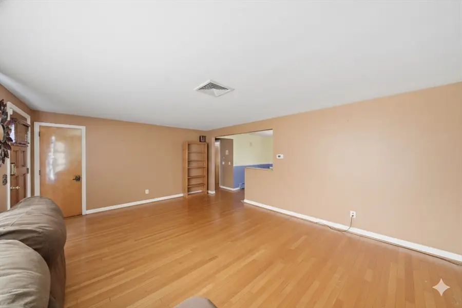 767 Riverside Dr, Methuen, MA 01844 - Image #3