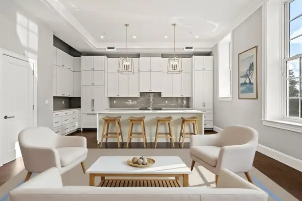 20 Mechanic Square #2, Marblehead, MA 01945