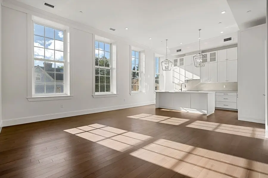 20 Mechanic Square #3, Marblehead, MA 01945 - Image #2