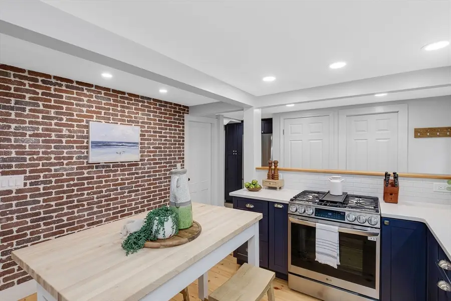 7 Summer St #7, Newburyport, MA 01950 - Image #3