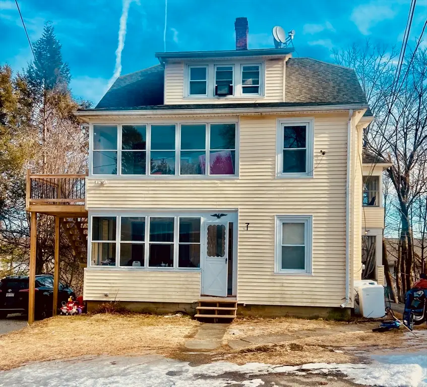 7 3rd Ave, Dudley, MA 01571 - Image #1