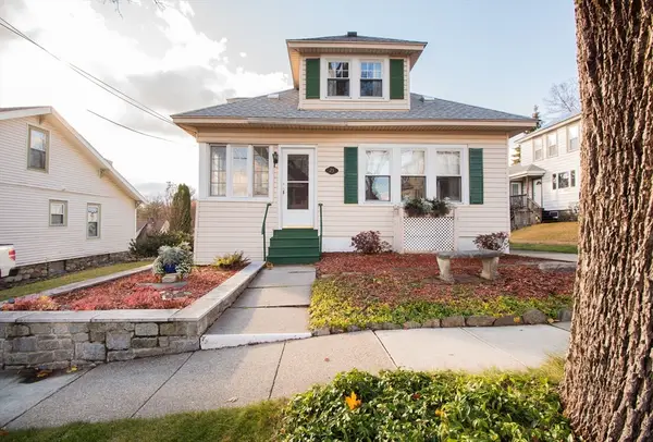 25 Wyola Dr, Worcester, MA 01603