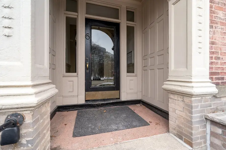 6 Parkway Rd #6, Brookline, MA 02445 - Image #2