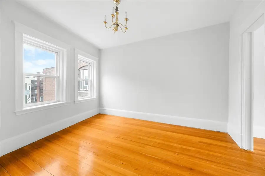 6 Parkway Rd #6, Brookline, MA 02445 - Image #3