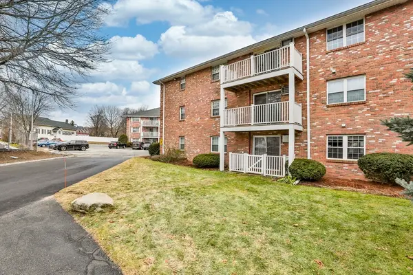 5 Karen Cir #4, Billerica, MA 01821