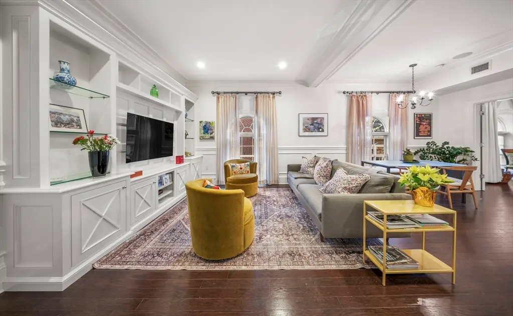 616 E 4th St #301, Boston, MA 02127 - Image #1