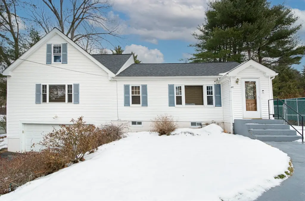 49 Pleasant St, Lunenburg, MA 01462 - Image #1