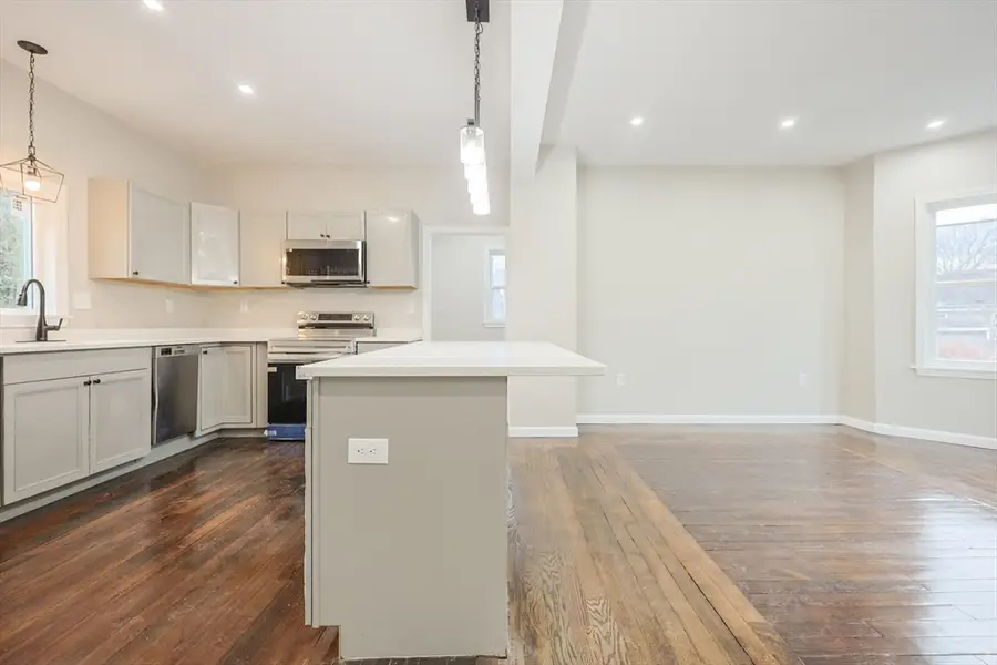 135 Washburn St, Taunton, MA 02780 - Image #3