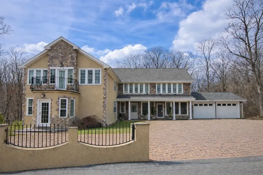 62 Golden Hills Rd, Saugus, MA 01906 - Image #2