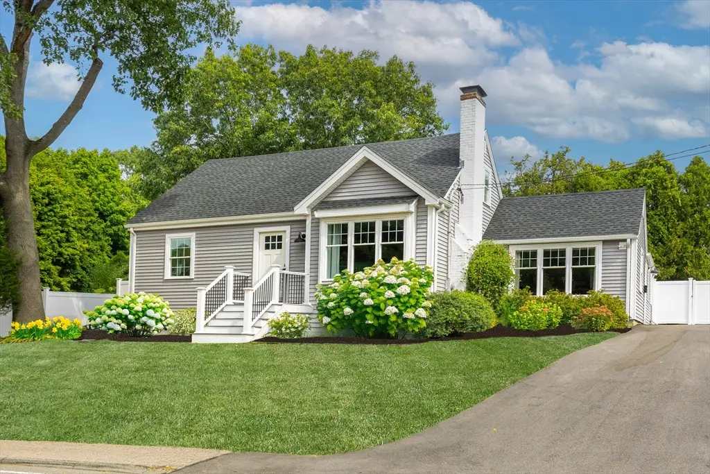 216 East St, Weymouth, MA 02189 - Image #1