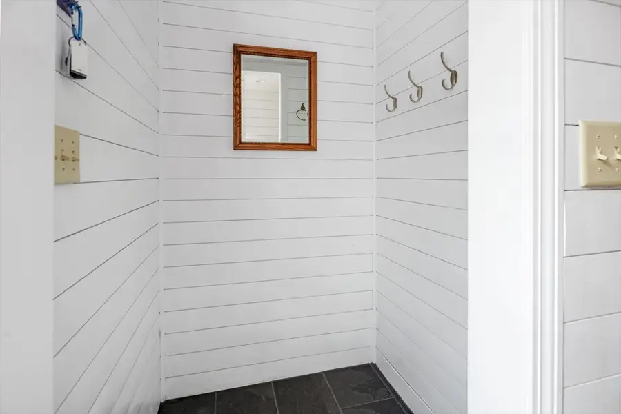 216 East St, Weymouth, MA 02189 - Image #2