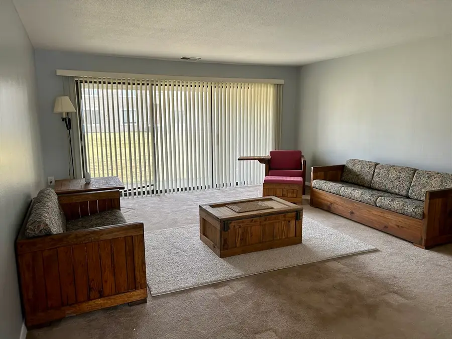 71 Nassau Drive #71, Springfield, MA 01129 - Image #2