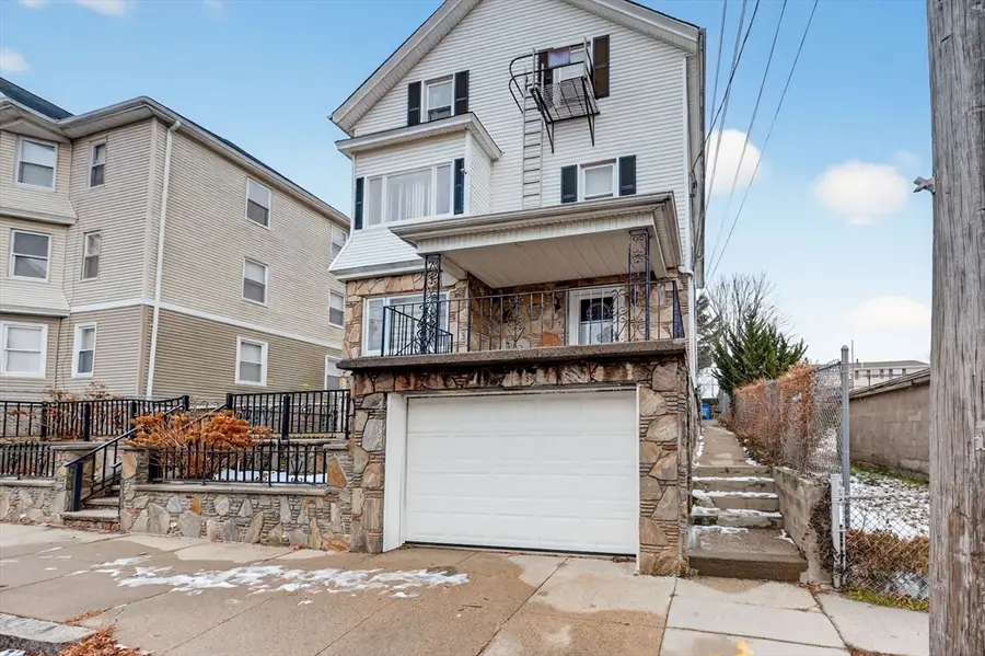 71 Smith St, Fall River, MA 02721 - Image #2