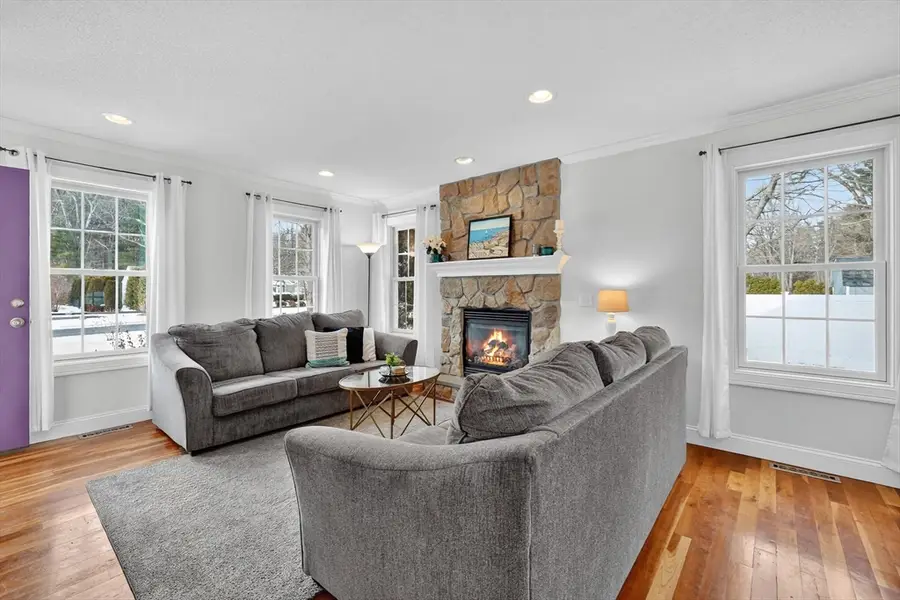 66 Lee St, East Longmeadow, MA 01028 - Image #3