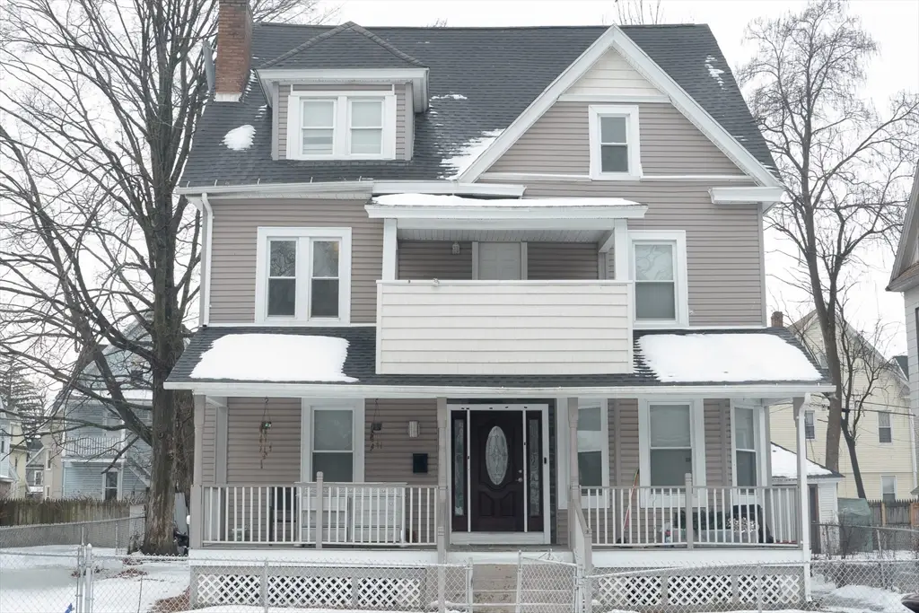 46 Mapledell St, Springfield, MA 01109 - Image #1