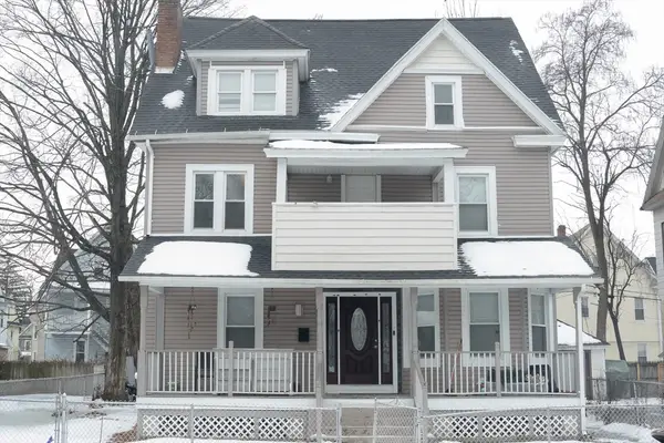 46 Mapledell St, Springfield, MA 01109