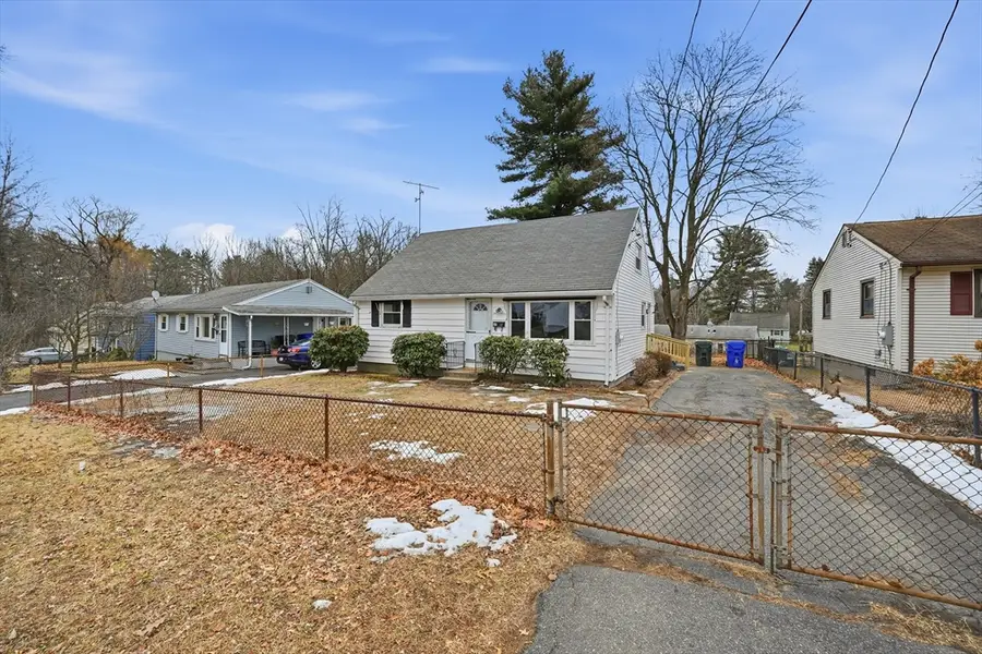27 Nokomis, Springfield, MA 01109 - Image #2