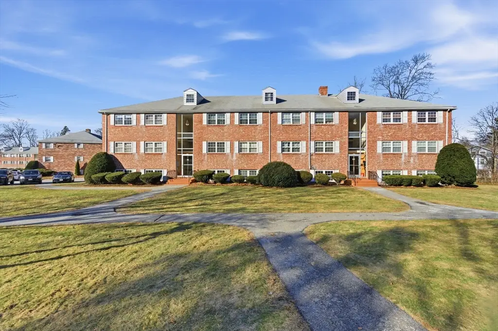 78 Edgelawn Avenue #8, North Andover, MA 01845 - Image #1