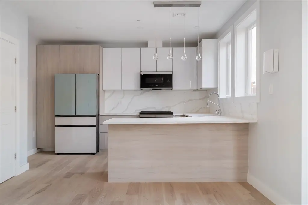 181 Maverick Street #PH, Boston, MA 02128 - Image #1