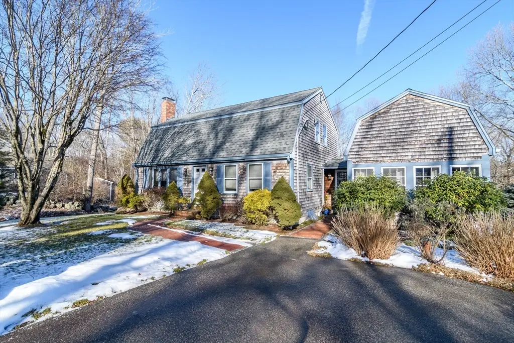 368 Highland St, Stoughton, MA 02072 - Image #1