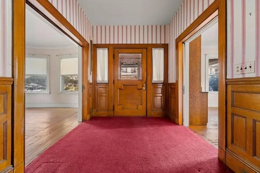 28 Winslow Rd, Brookline, MA 02446 - Image #2