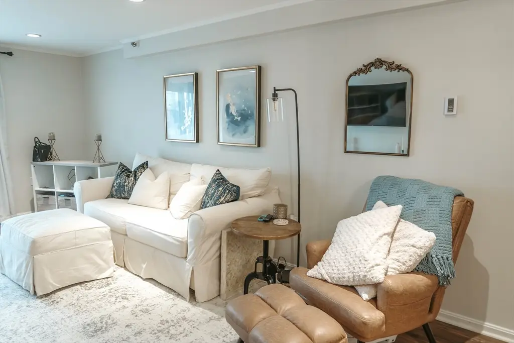 12 Summit Ave #4, Beverly, MA 01915 - Image #1