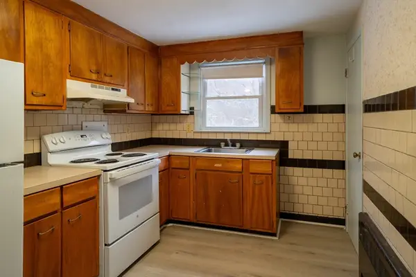 155 South St, Foxboro, MA 02035