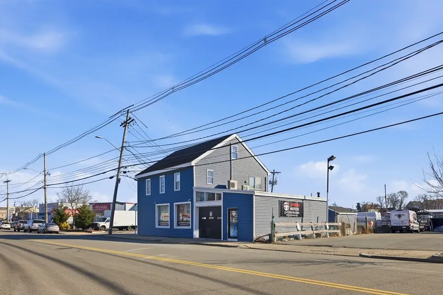 98 Foster St, Peabody, MA 01960 - Image #2