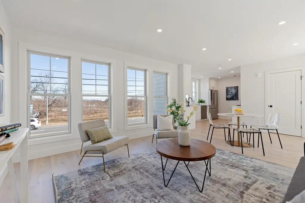 658 Mystic Ave #B, Somerville, MA 02145 - Image #1