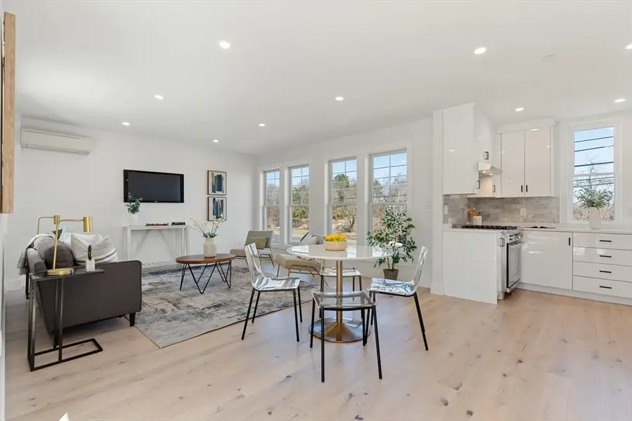 658 Mystic Ave #B, Somerville, MA 02145 - Image #2