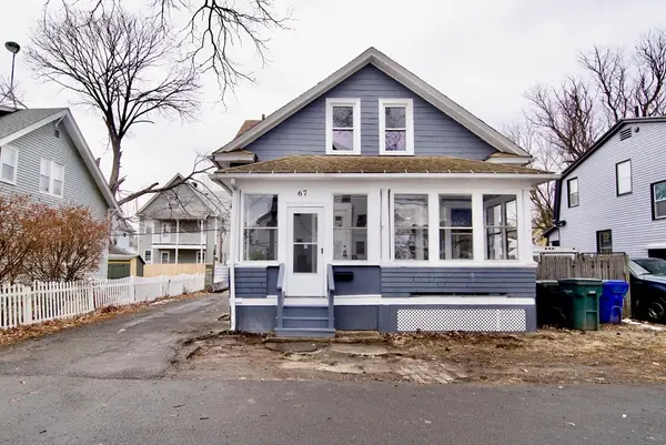 67 Villa Pkwy, Springfield, MA 01109