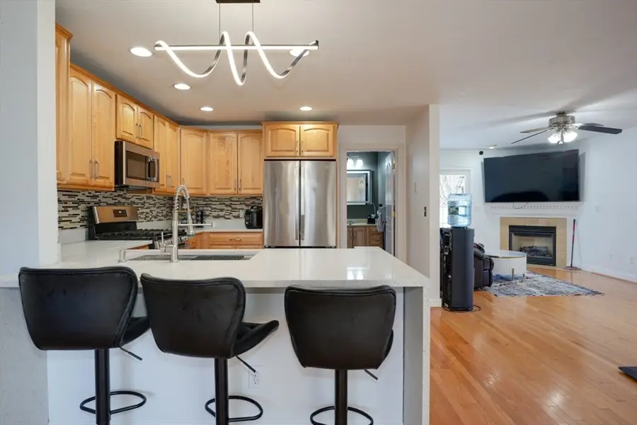 18 Lincoln Ave #18, Millbury, MA 01527 - Image #2