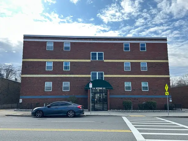 116 Spring St #D2, Boston, MA 02132