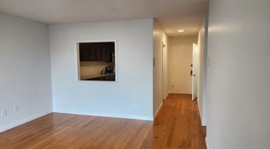 116 Spring St #D2, Boston, MA 02132 - Image #3