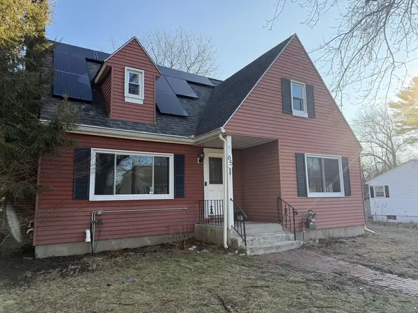 65 Pinehurst Ave, Methuen, MA 01844