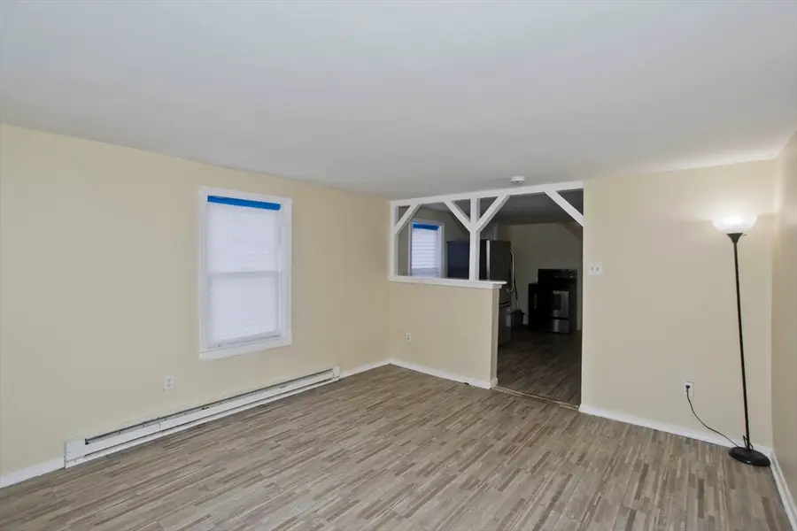 63 Pine St, Holyoke, MA 01040 - Image #2